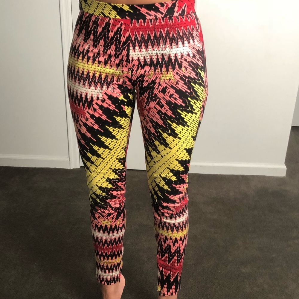 Fun French Connection Pants!!! ⚡️⚡️⚡️